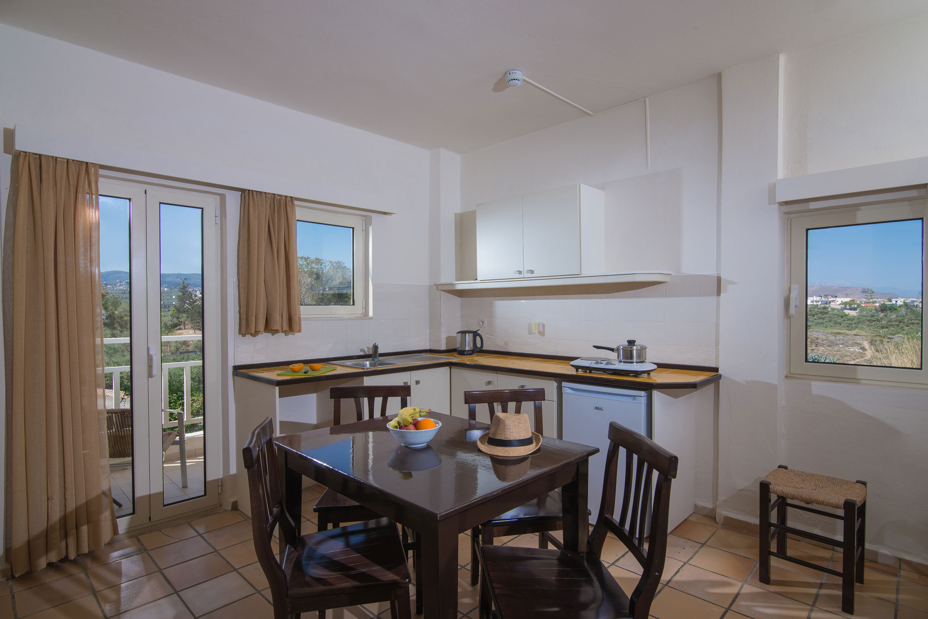 Ourania Apartments - Two Bedroom Apartment - Dining