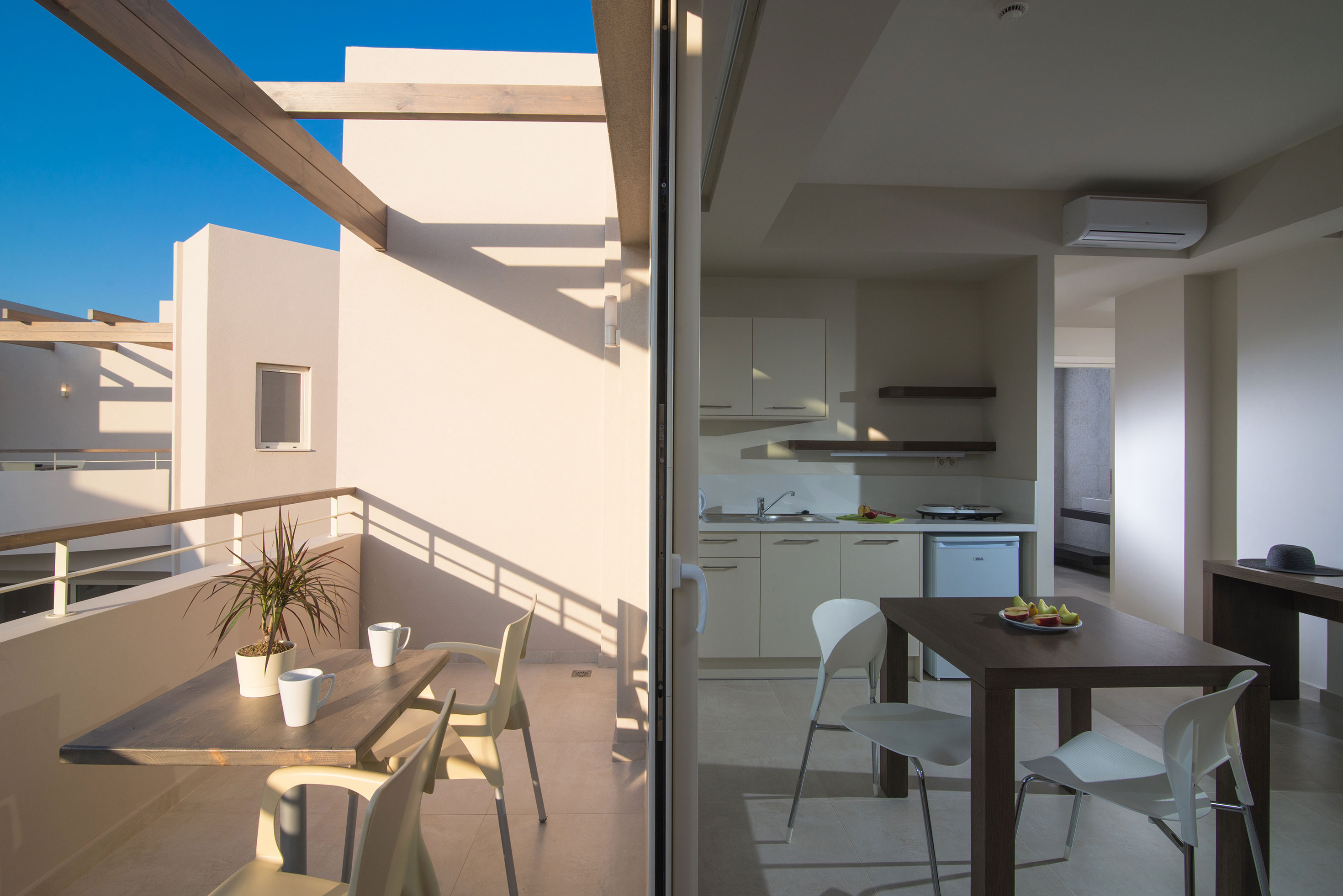 Ourania Apartments - Superior One Bedroom - Balcony