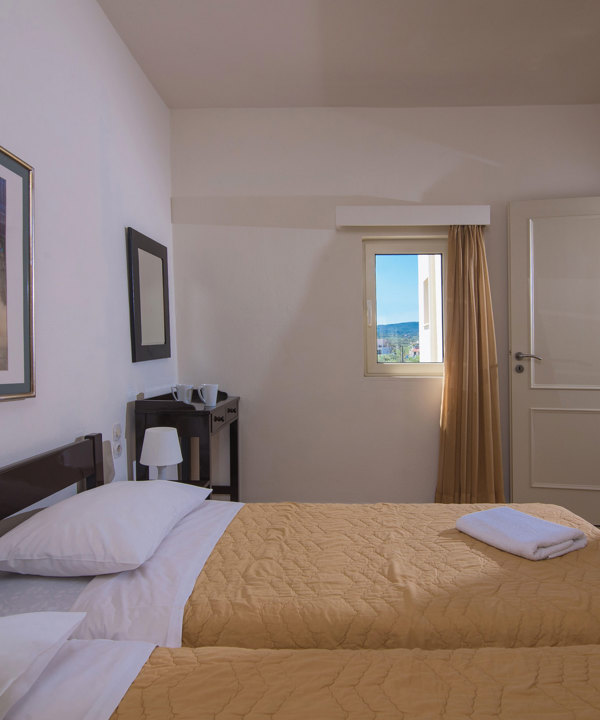 Ourania Apartments - Two Bedroom Apartment - Bedroom