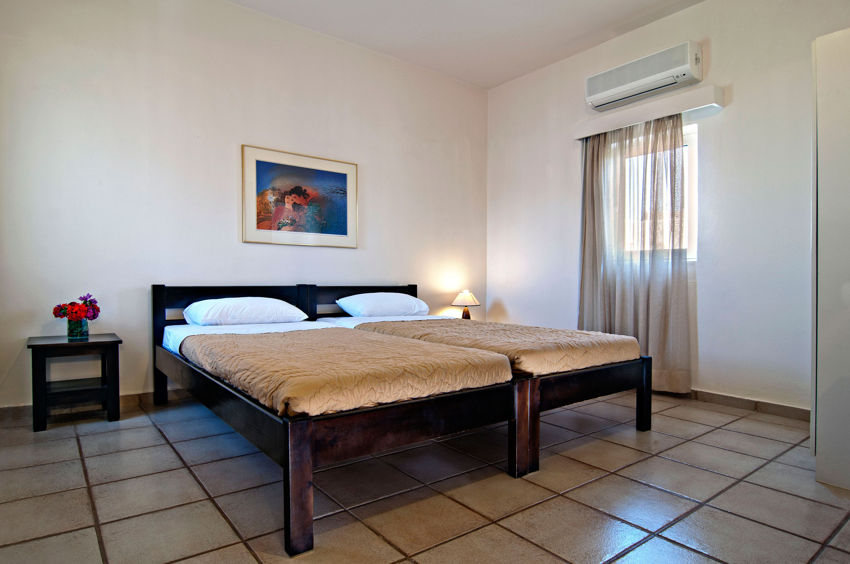 Ourania Apartments - Two Bedroom Apartment - Bedroom