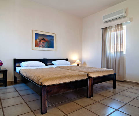Ourania Apartments - Two Bedroom Apartment - Bedroom